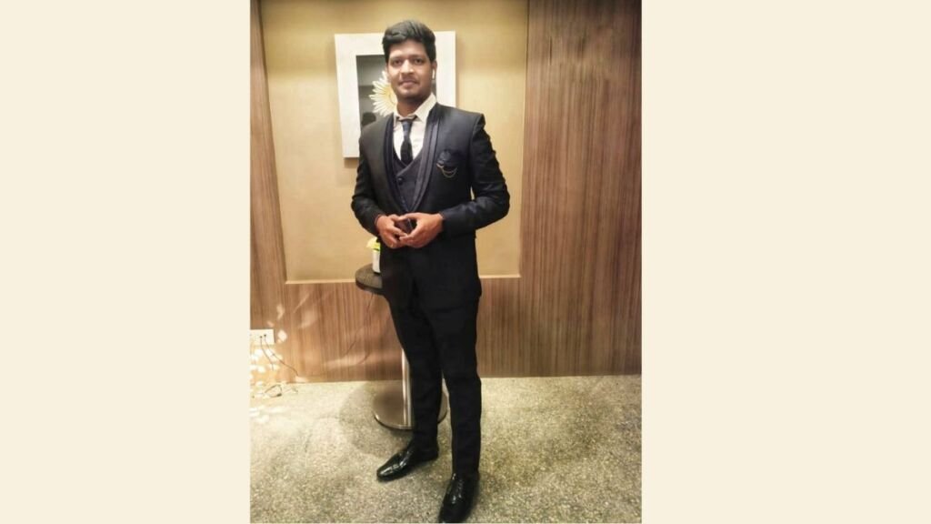 Staying Ahead of the Curve: The Innovative Genius of Shubham Thakur