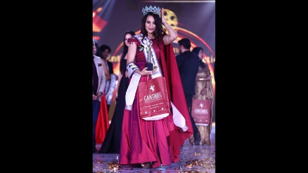 Neha Chaturvedi Won the prestigious title of Mrs. Global World India Oceania 2024