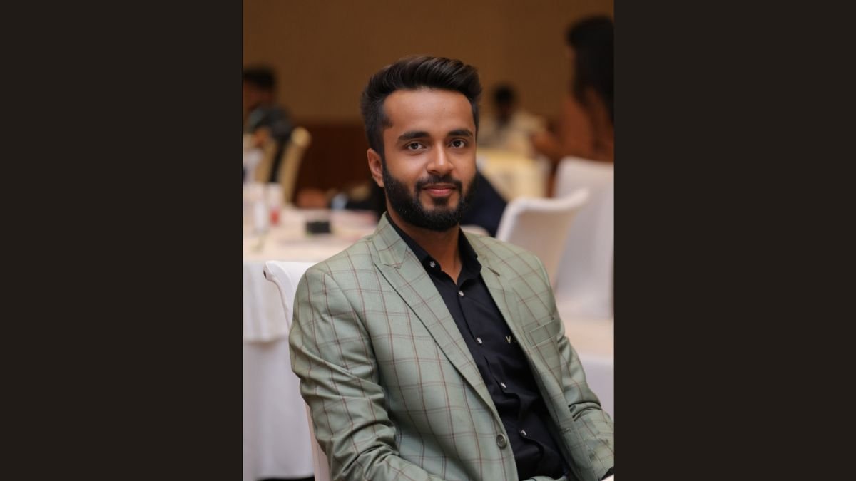 Young Indian Entrepreneur Divyansh Sengar’s Inspiring Journey: From Struggles to Success