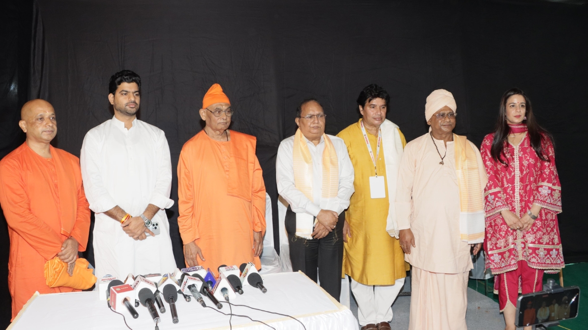 Gita Jayanti Mahotsav 2025 with Lord Rama’s Charan Paduka from Ayodhya 30th Nov to 6th Dec at Mumbai